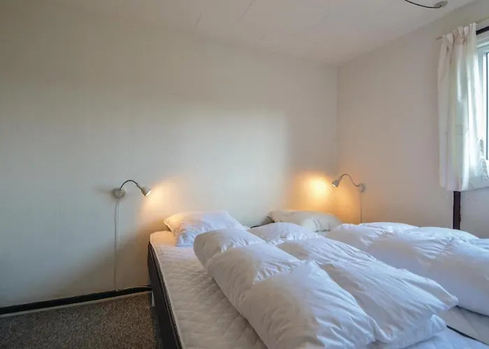 Dom wakacyjny Three-bedroom In Molby