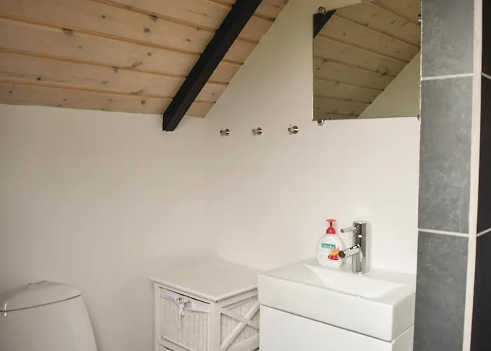 Dom wakacyjny Three-bedroom In